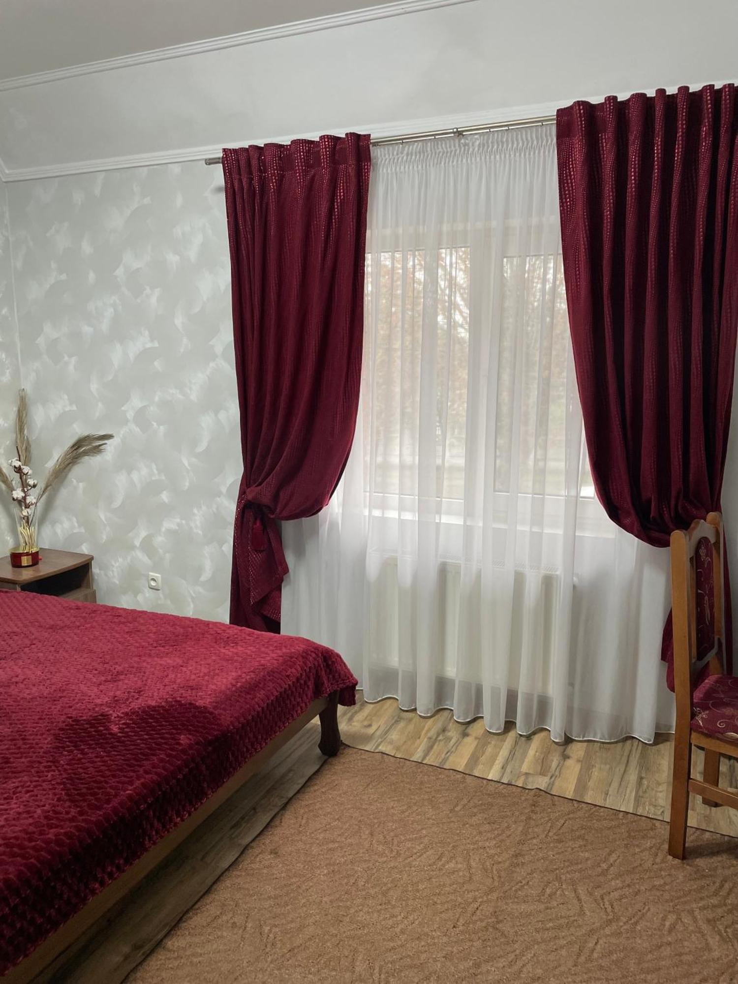 Best House Lutsk Exterior photo